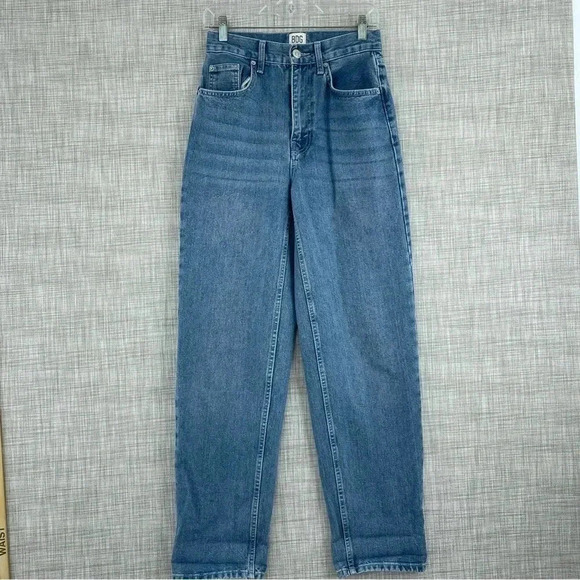 BDG Womens Size 26 Mid Rise Baggy jeans 1866 - Picture 1 of 10